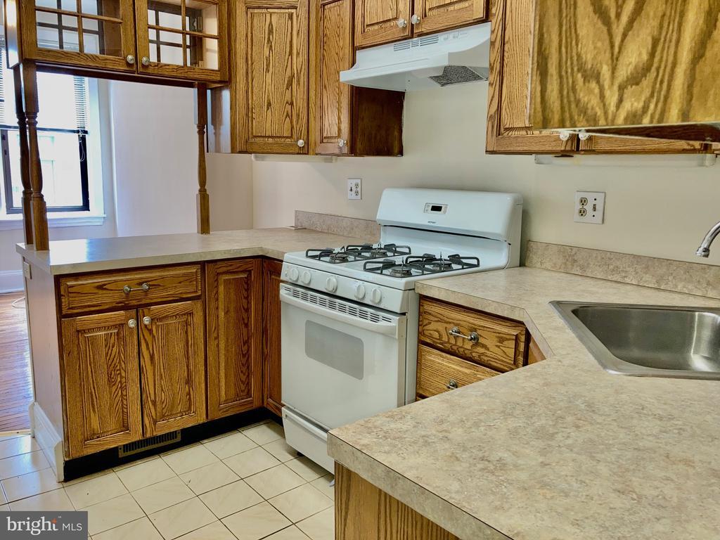 Foto principal - 330 S Hicks St