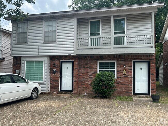 Unit 2 on the right - 1802 Alden Ln