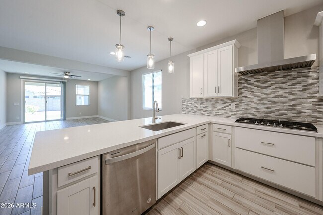 Building Photo - 17333 W Pershing St