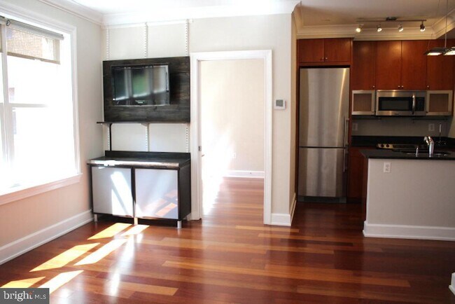 Foto del edificio - 1121 24th St NW