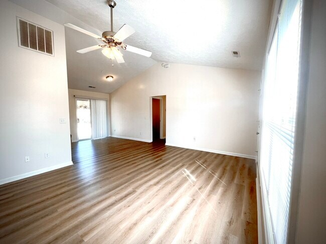 Foto del edificio - 1005 Gordon Woods Rd