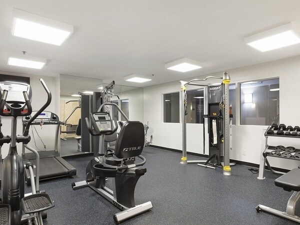 Foto del edificio - Stanford Court Apartments