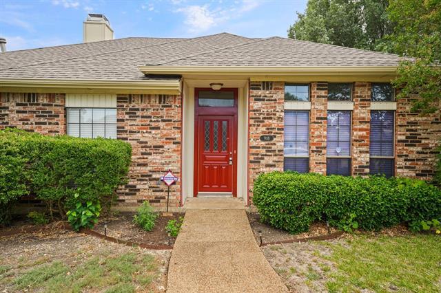 Building Photo - 918 Green Brook Dr