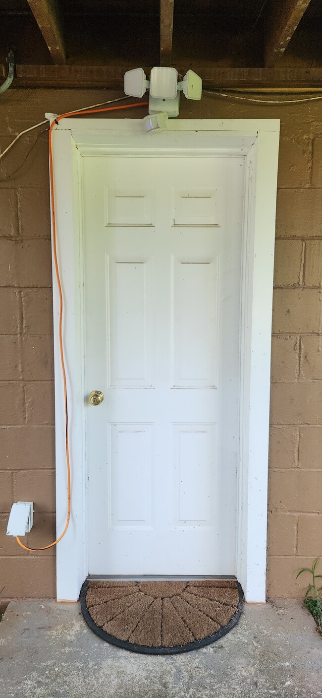 Entry - 3388 Harrison Rd