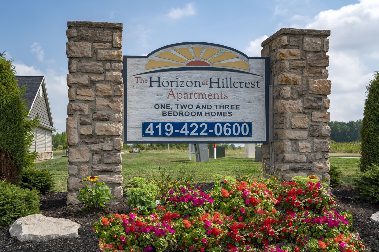 Foto principal - Horizon at Hillcrest Apartments