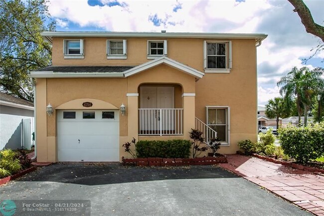 Building Photo - 4254 SW 72nd Way