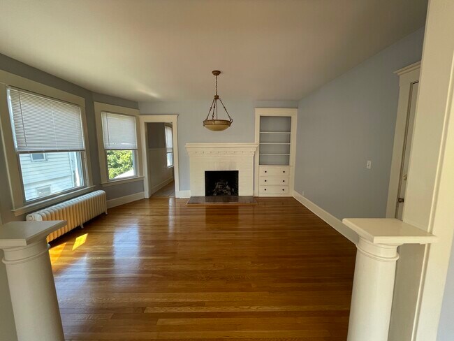 dining room / living room - 552 Townsend Ave