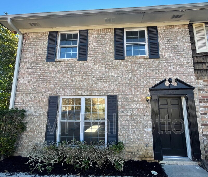 Primary Photo - 1340 Cactus Ave