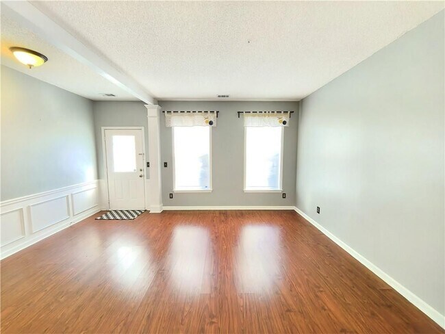 Foto del edificio - 2815 Priestcliff Dr SE