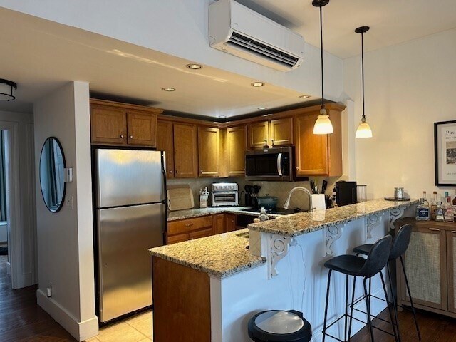 Building Photo - 191 Warren Ave