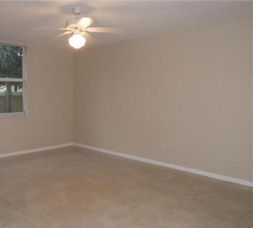 Foto del edificio - 609 E Sheridan St