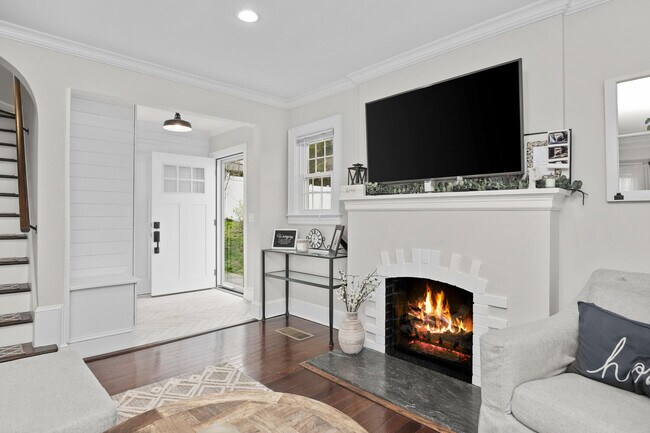 Foto del edificio - 24 Nicholas Ave