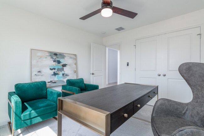 Foto del edificio - 6055 W Swather Ct