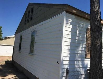 Building Photo - 2605 NW 26th St