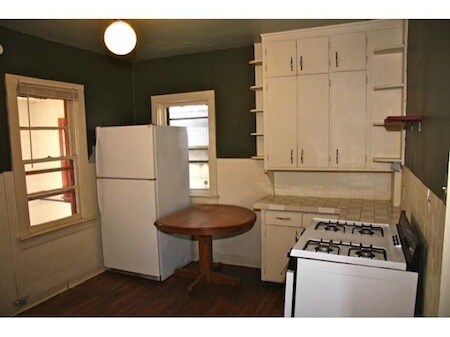 Building Photo - 2603 7th St S