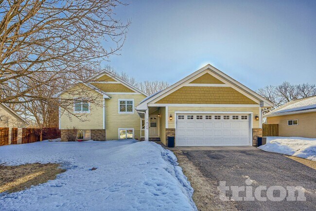 Foto del edificio - 7429 Chesham Ln