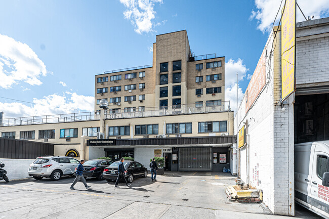 Building Photo - Flushing Tower Condo