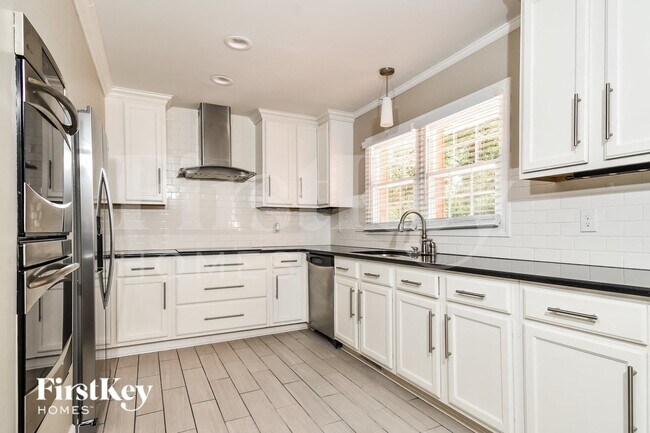 Foto del edificio - 106 Brookberry Dr