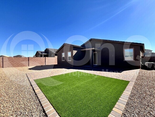 Building Photo - 12783 E Marietta Dr