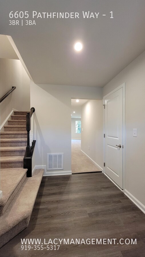 Building Photo - 6605 Pathfinder Wy