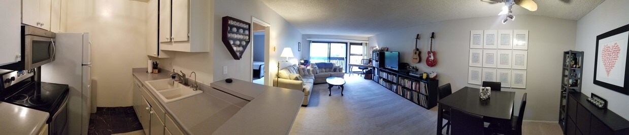 Open Floor Plan: View from Entrance - 7765 W 91st St
