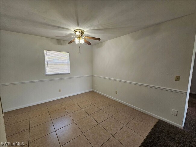 Foto del edificio - 7503 Sanibel Blvd