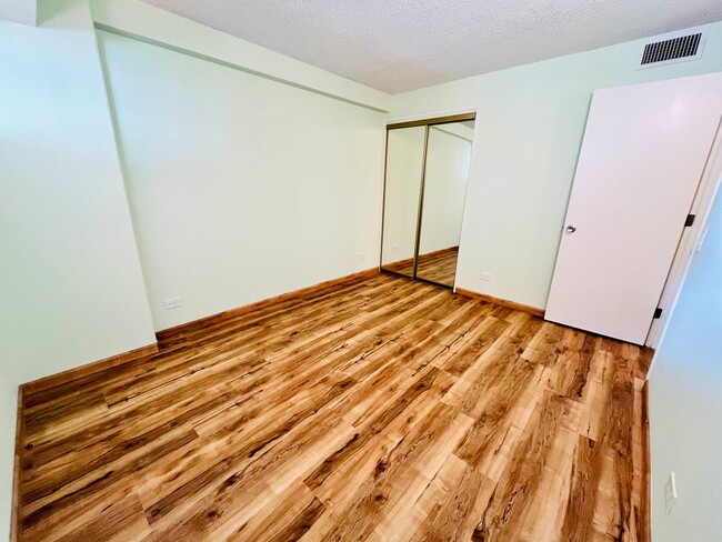 Building Photo - Newly renovated 1 bed/1 bath in the heart ...