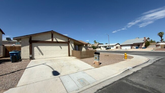 Foto del edificio - 4295 Sunnyview Ct