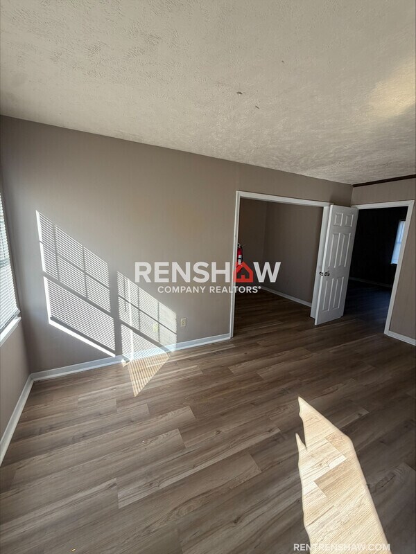 Foto del edificio - 276 Greenfield Dr