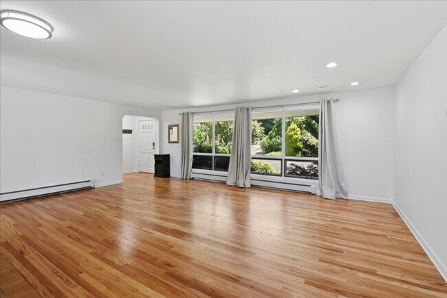 Foto del edificio - 3bd/1.75ba Shoreline Home