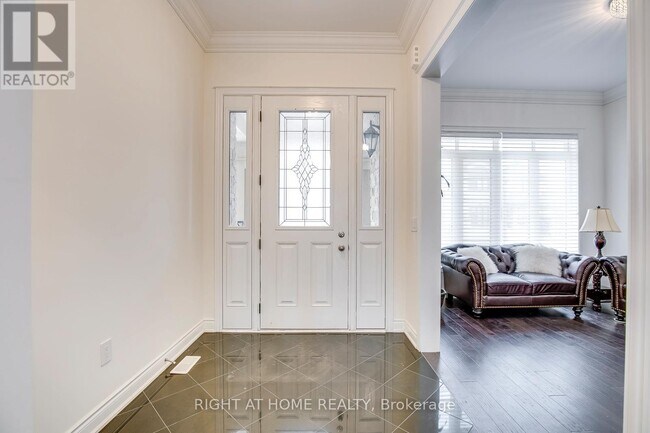 Building Photo - 3182 Sunflower Dr