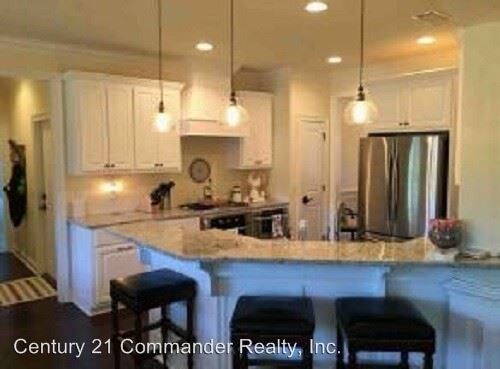 Building Photo - 5 br, 3.5 bath House - 404 Meadowview Terrace