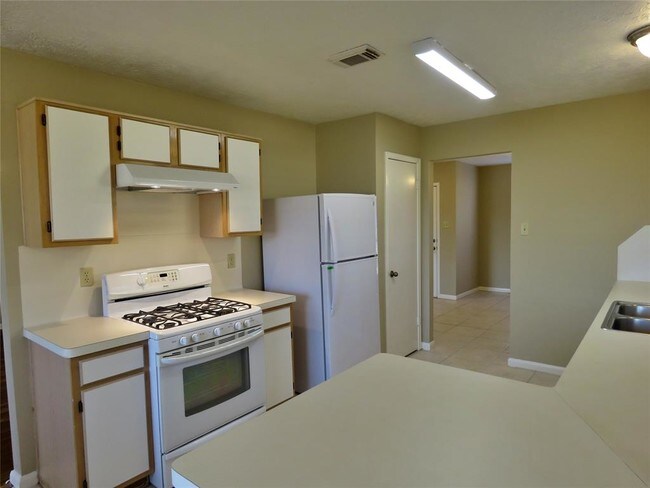 Foto del edificio - 16215 Golden Sage Ln