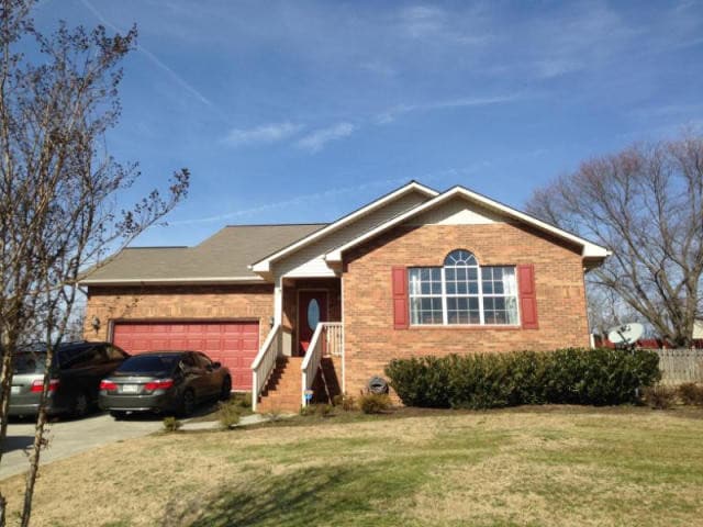Foto principal - 2706 Big Springs Rd