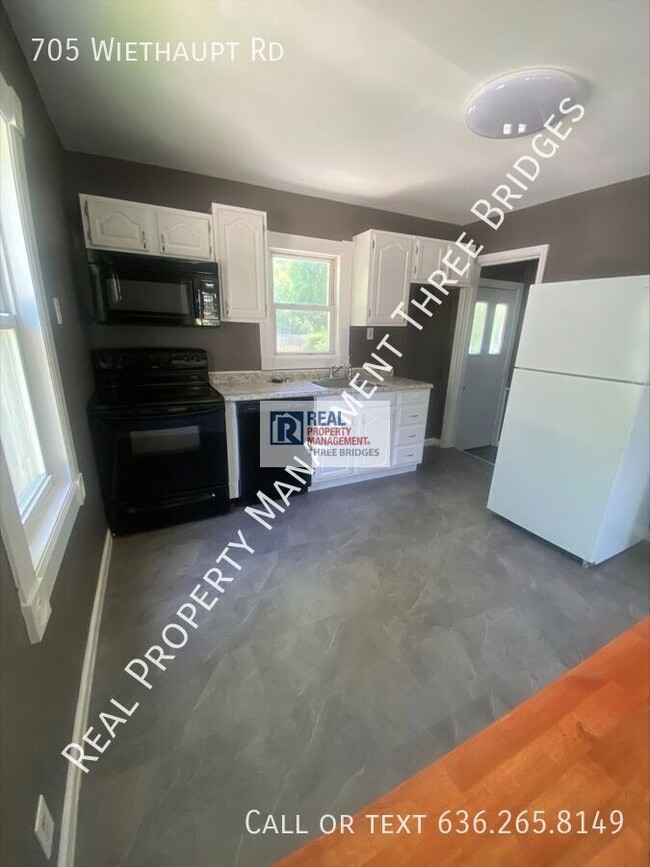 Foto del edificio - 705 Wiethaupt Rd