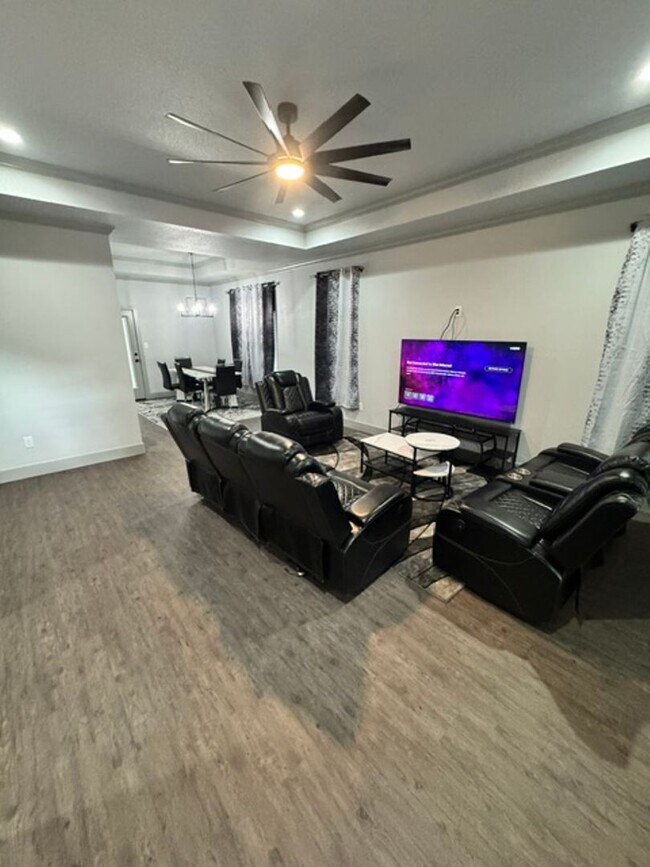 Foto del edificio - 6608 Prickly Pear Wy