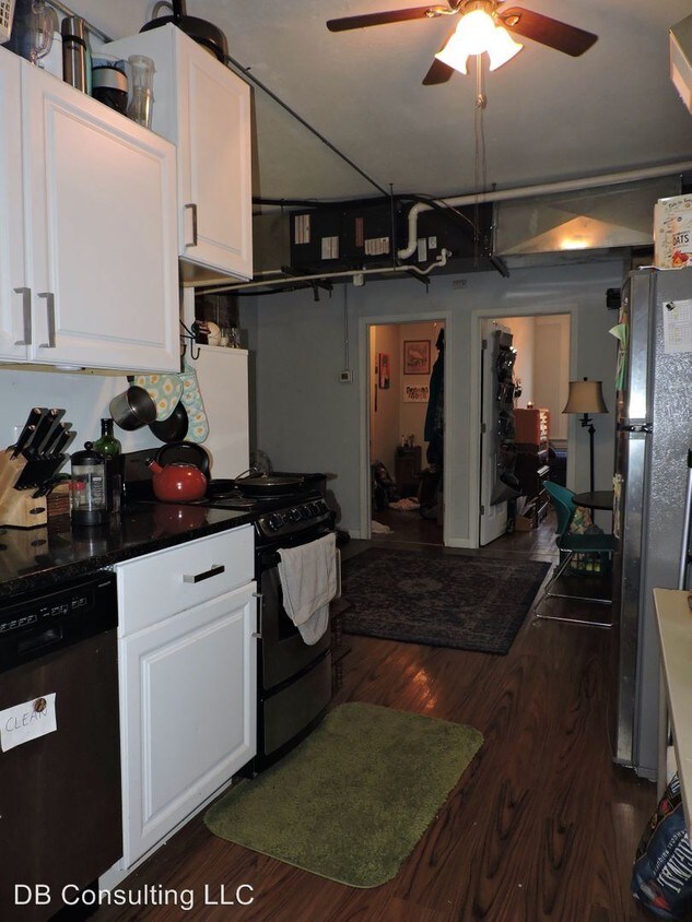 Primary Photo - 2337 W Clifton Ave