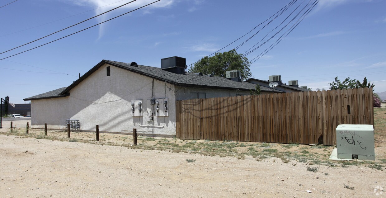 Building Photo - 16511 Bear Valley Rd