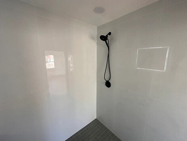 Foto del edificio - 3610 Folsom Blvd