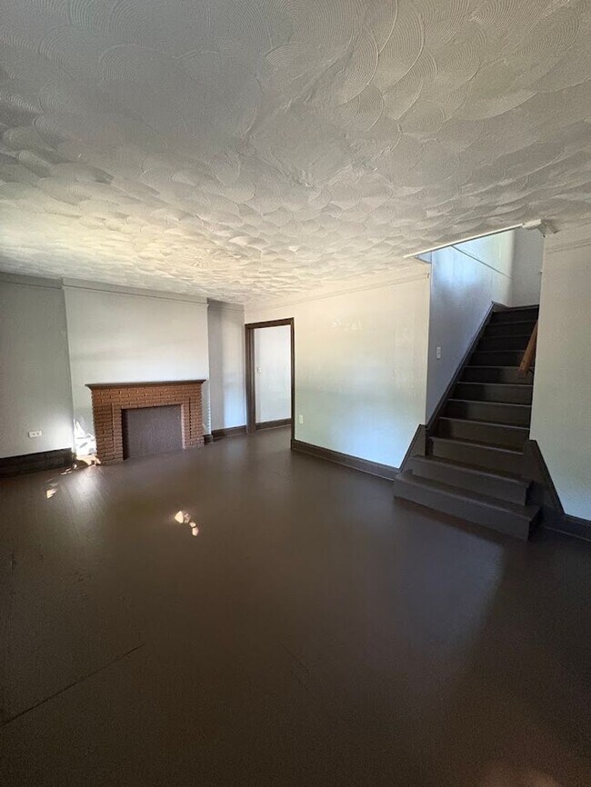 Foto del edificio - Three bedroom two bathroom home for rent