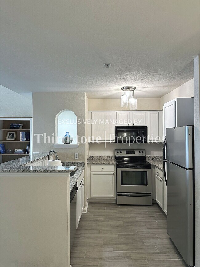 Foto del edificio - 8550 Touchton Rd