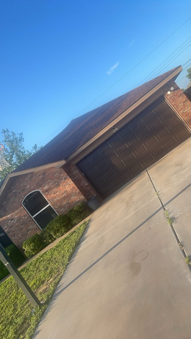 Building Photo - 1136 Gemini Dr