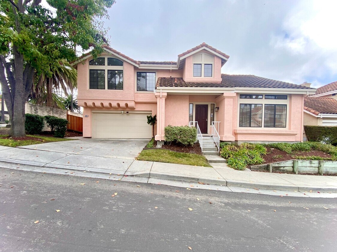 Primary Photo - Dazzling 4-Bedroom Home for Rent - Mission San Jose!