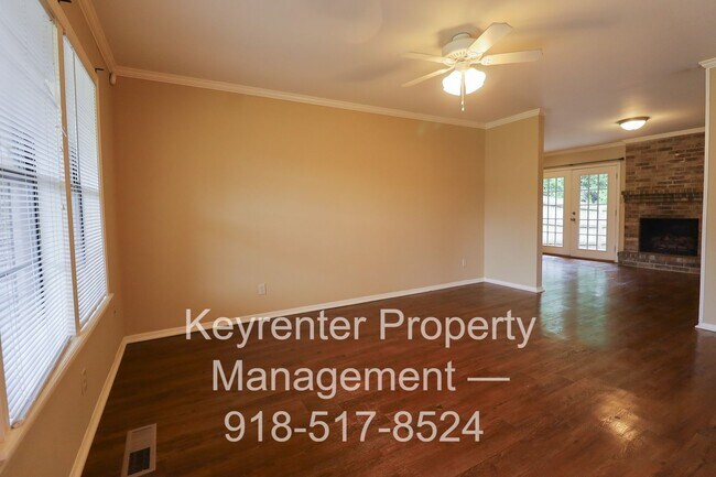 Foto del edificio - Amazing 2 Bedroom 2 Bath, NO PETS