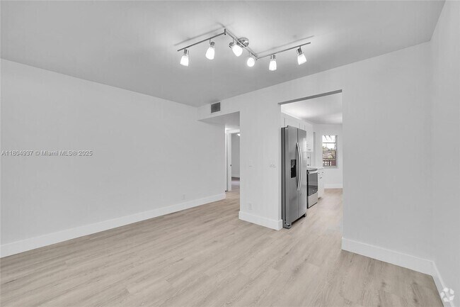 Building Photo - 1200 SW 124th Ter
