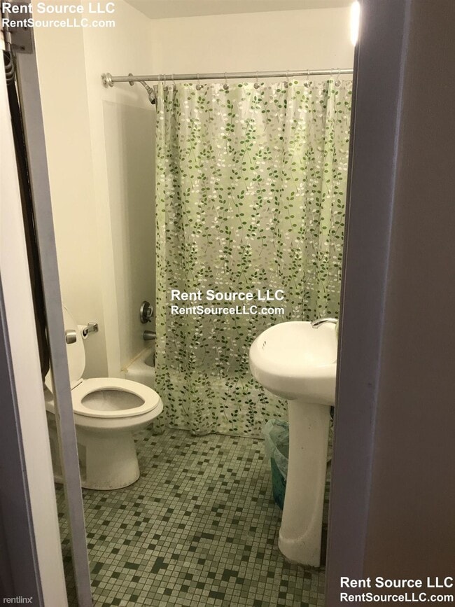 Building Photo - Studio, 1 bath  - 55 Cedar St