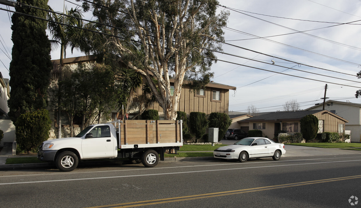 Building Photo - Hamilton Street Apartments