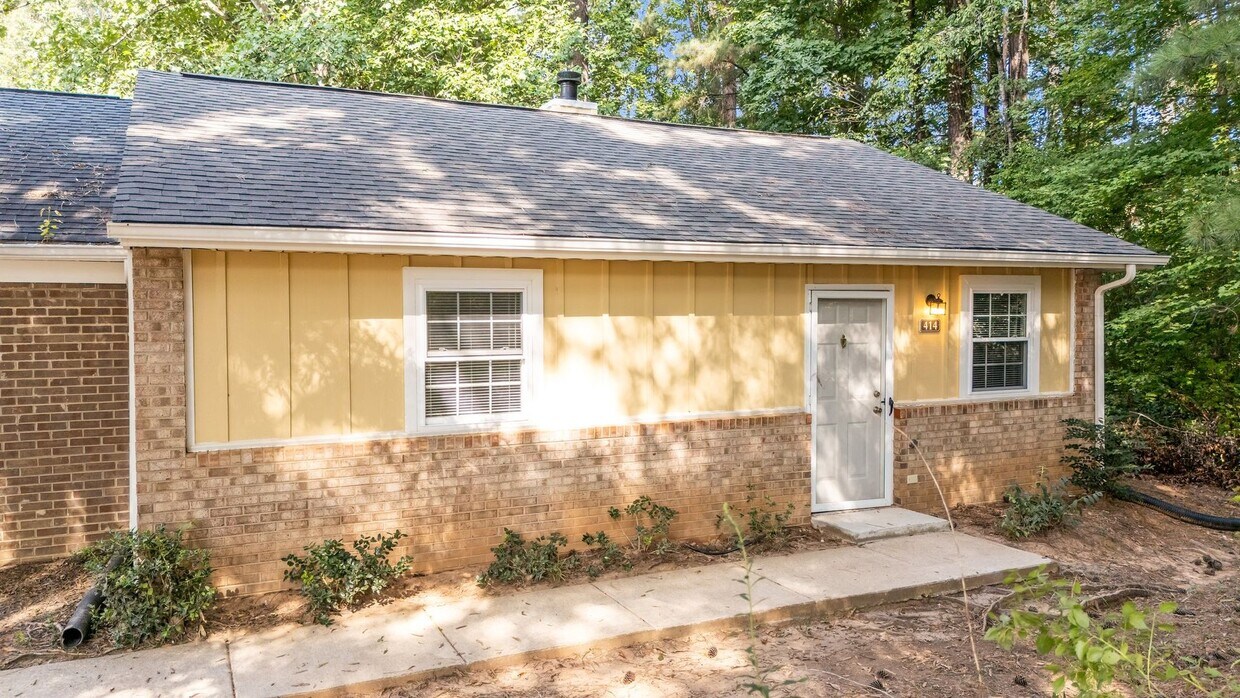 Primary Photo - Freshly Remodeled 2 bedroom 2 bath