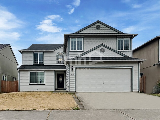 Building Photo - 809 Mac Ln SE