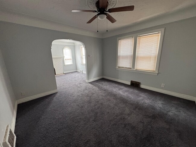 Foto del edificio - 10422 Morley St